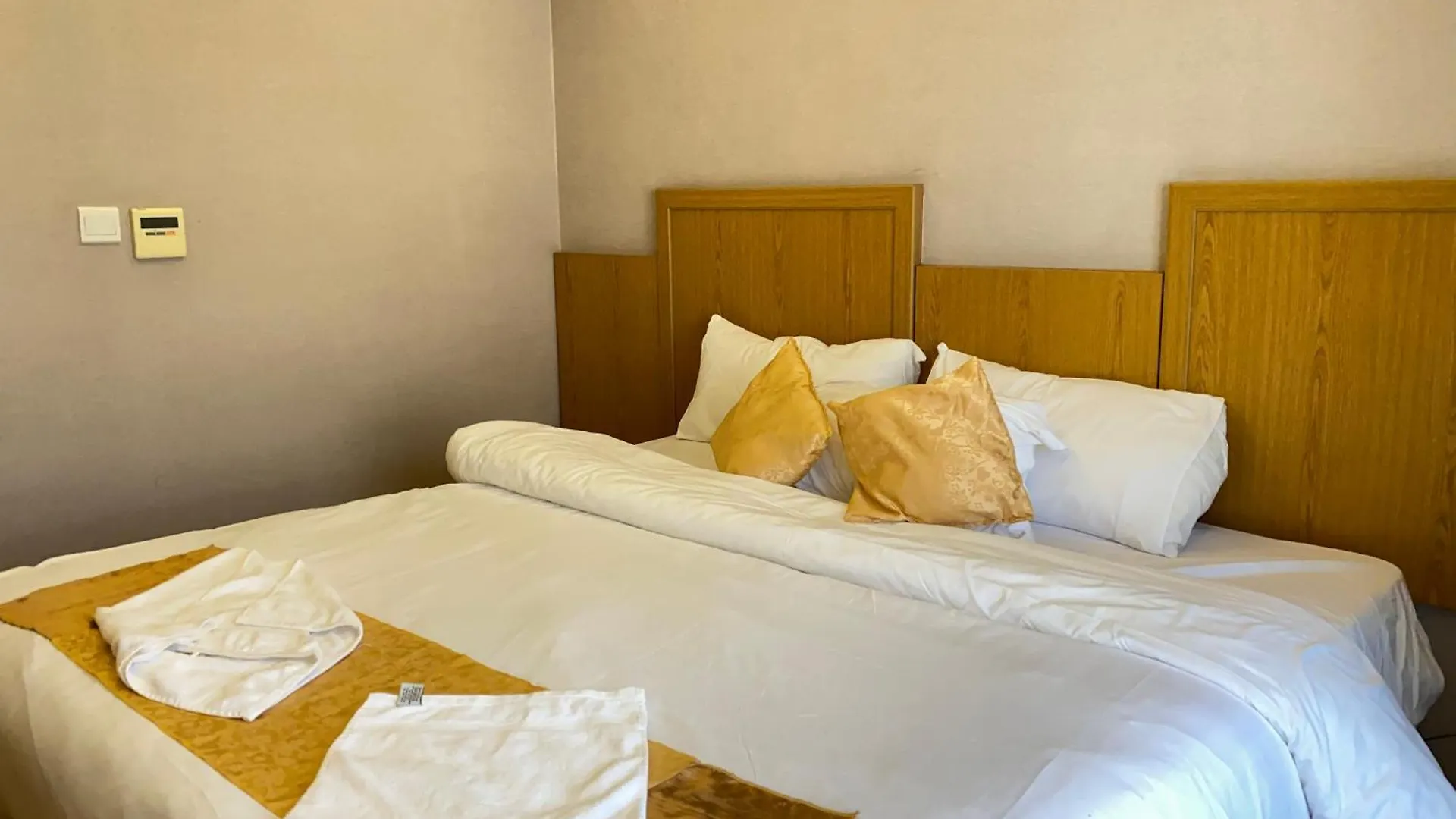 ***  فندق ميزاب اوركيد توصيل للحرم المملكة العربية السعودية