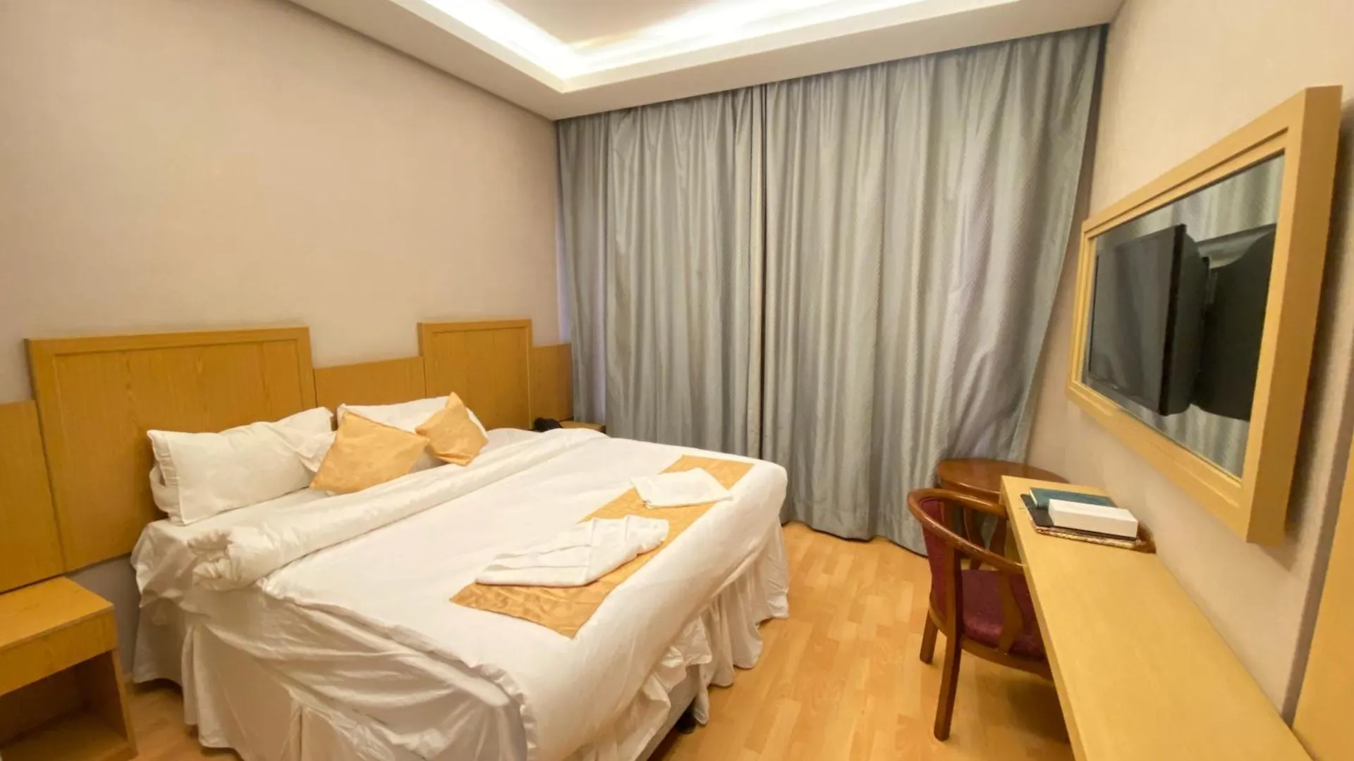 فندق ميزاب اوركيد توصيل للحرم 3*, مكة