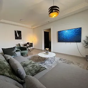 عائلية قريبة من موسم شقة الرياض