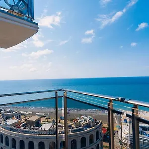 19 شقة باتومي